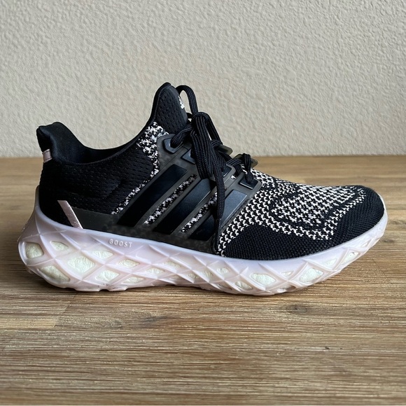 Adidas Running Shoes Women’s 8.5 Black Clear Pink Web DNA Performance GY9093 - Picture 4 of 11
